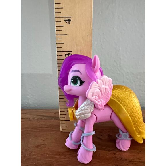My Little Pony MLP Crystal Adventure Ponies Princess Petals Figure - Picture 2 of 6
